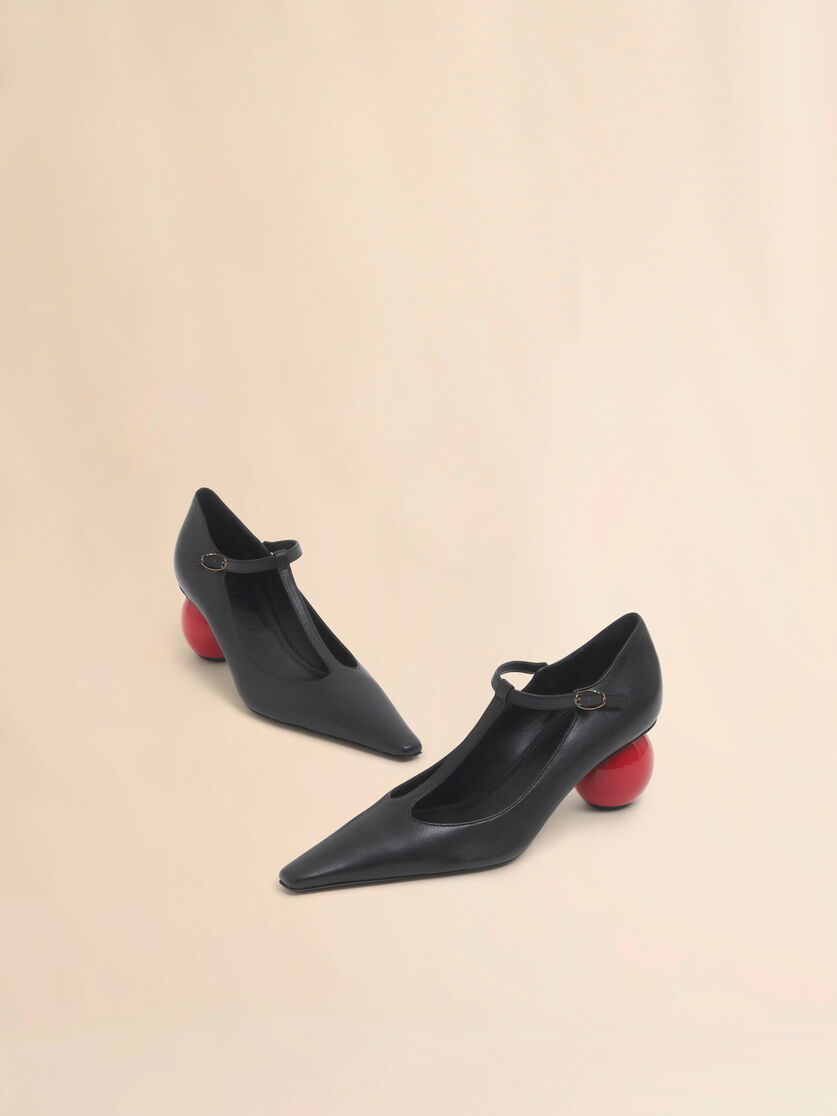 Black leather Mary
Jane - Pumps - Image 5