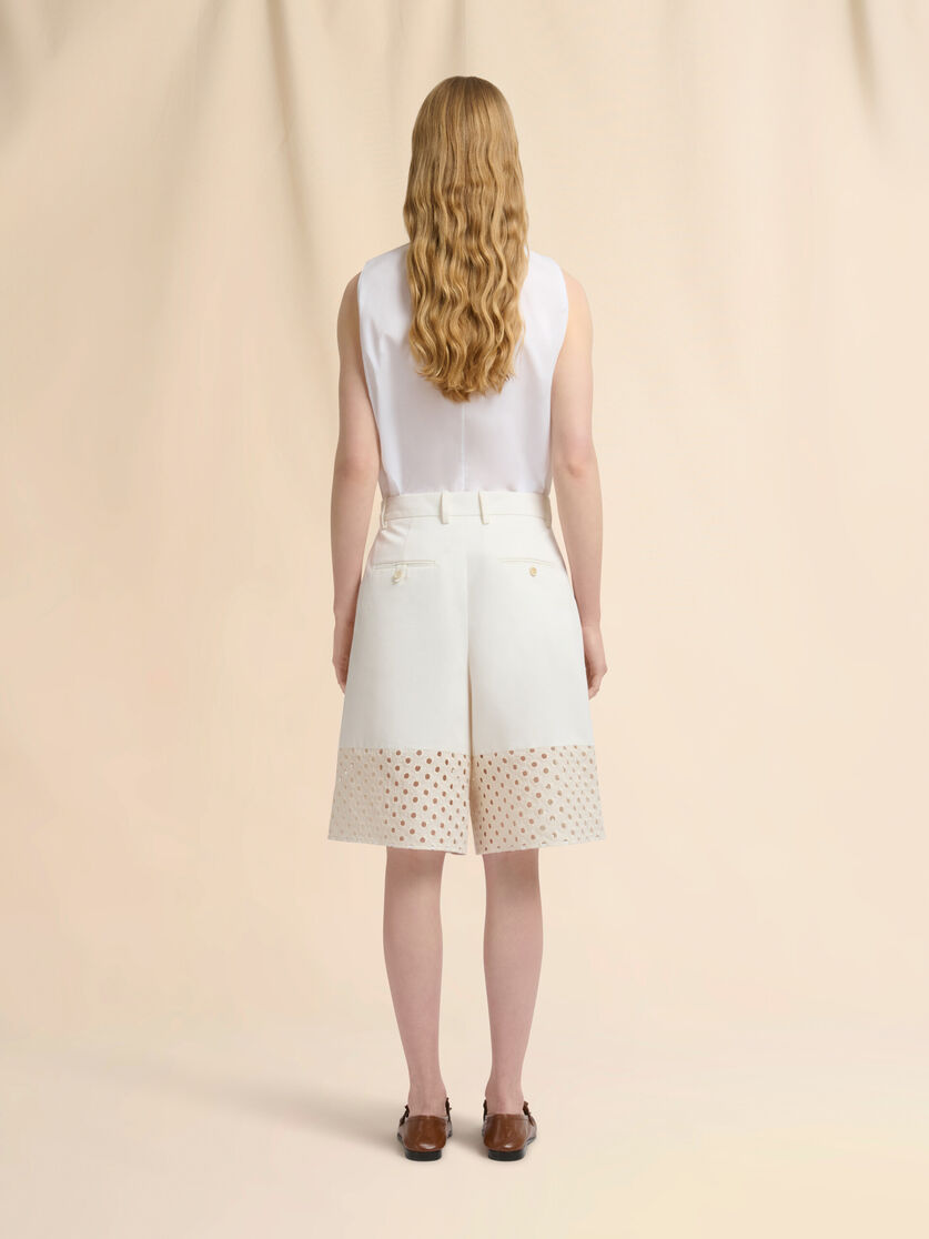 White gabardine shorts with broderie anglaise panels, Image 3