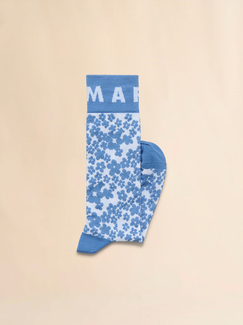 Hellblaue Socken aus Baumwolle mit Blumenintarsie - Socken - Image 2