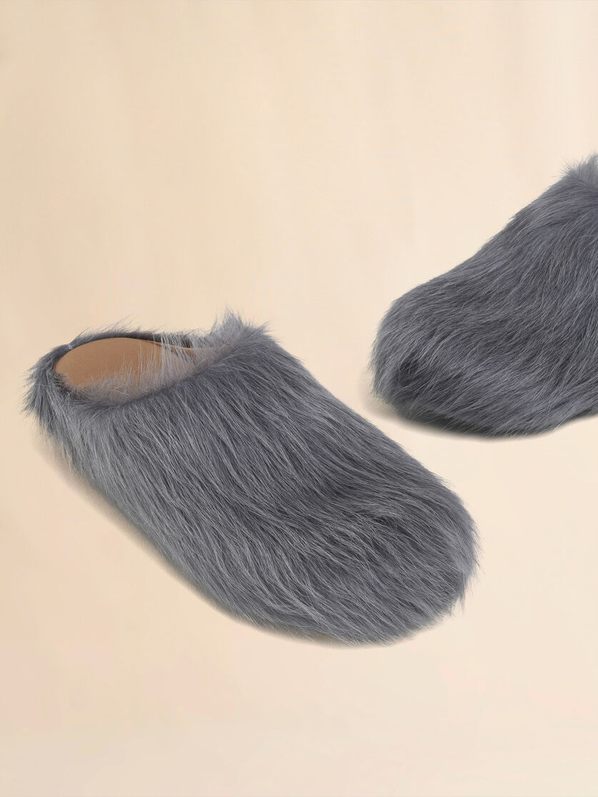 Blue long hair calfskin Fussbett sabot - Clogs - Image 5