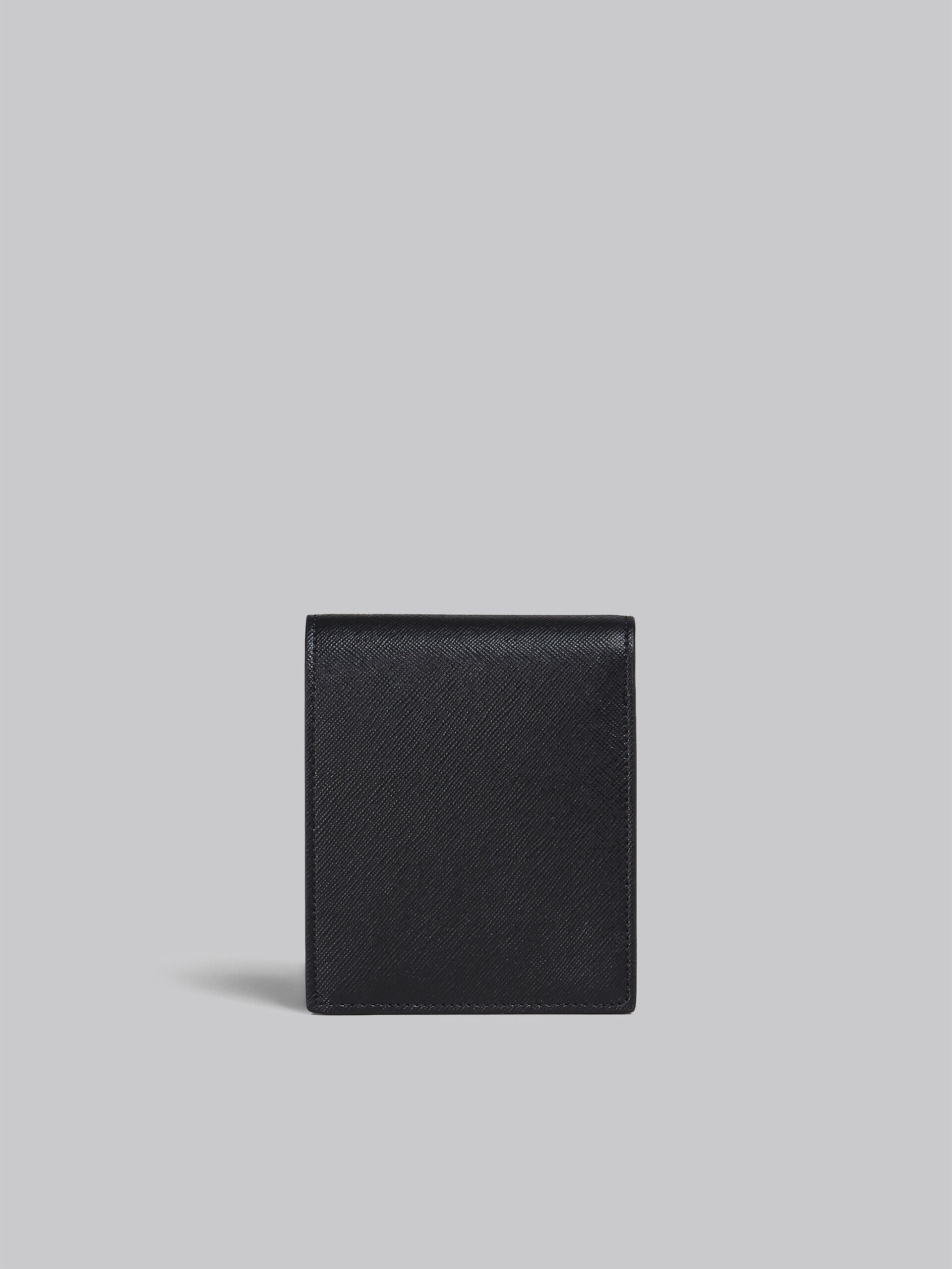 【新品未使用】【A.P.C】カーブレザー二つ折り財布ブラック