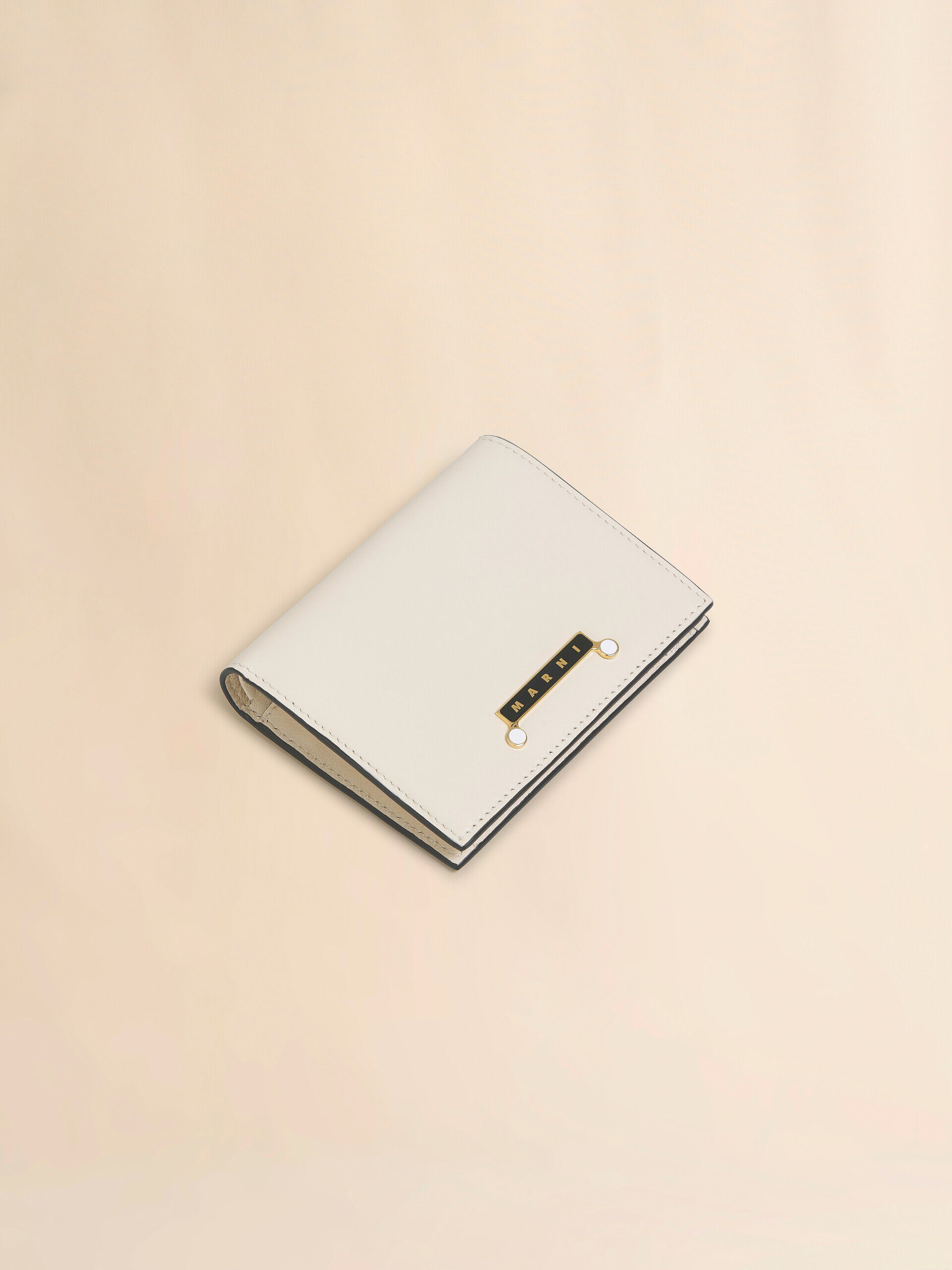 クリーム レザー製 Envelope 二つ折りウォレット | Marni