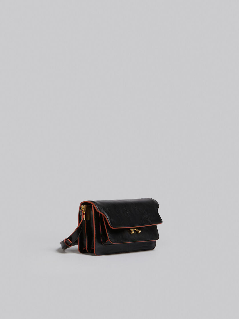 Trunk Soft Bag E/W in black leather - Shoulder Bags - Image 6