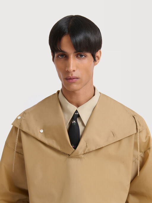 Giacca in nylon beige con collo a imbuto - Camicie