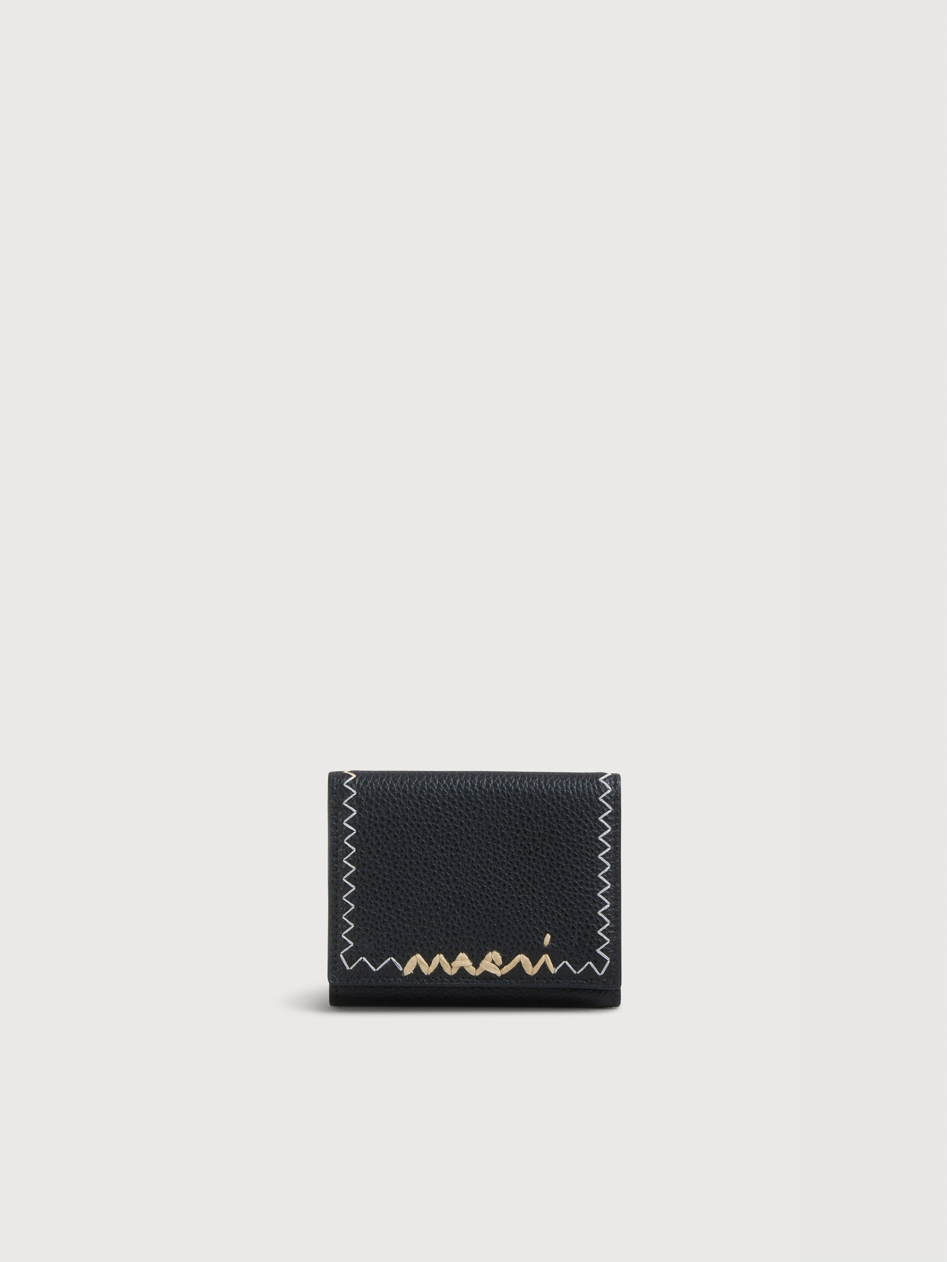 ブラック レザー製三つ折りウォレット、マルニシンボルロゴ入り | Marni