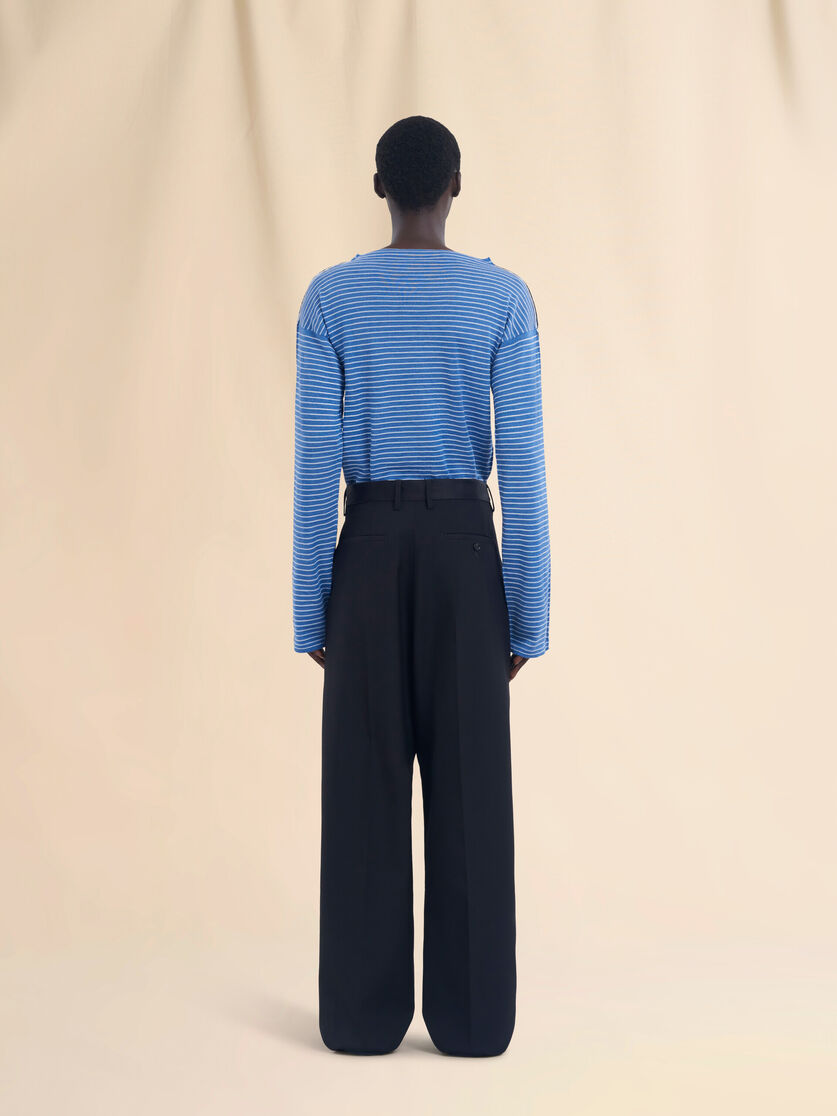 ブラック ウールパンツ、コントラストカラーのウエストバンド - パンツ - Image 3