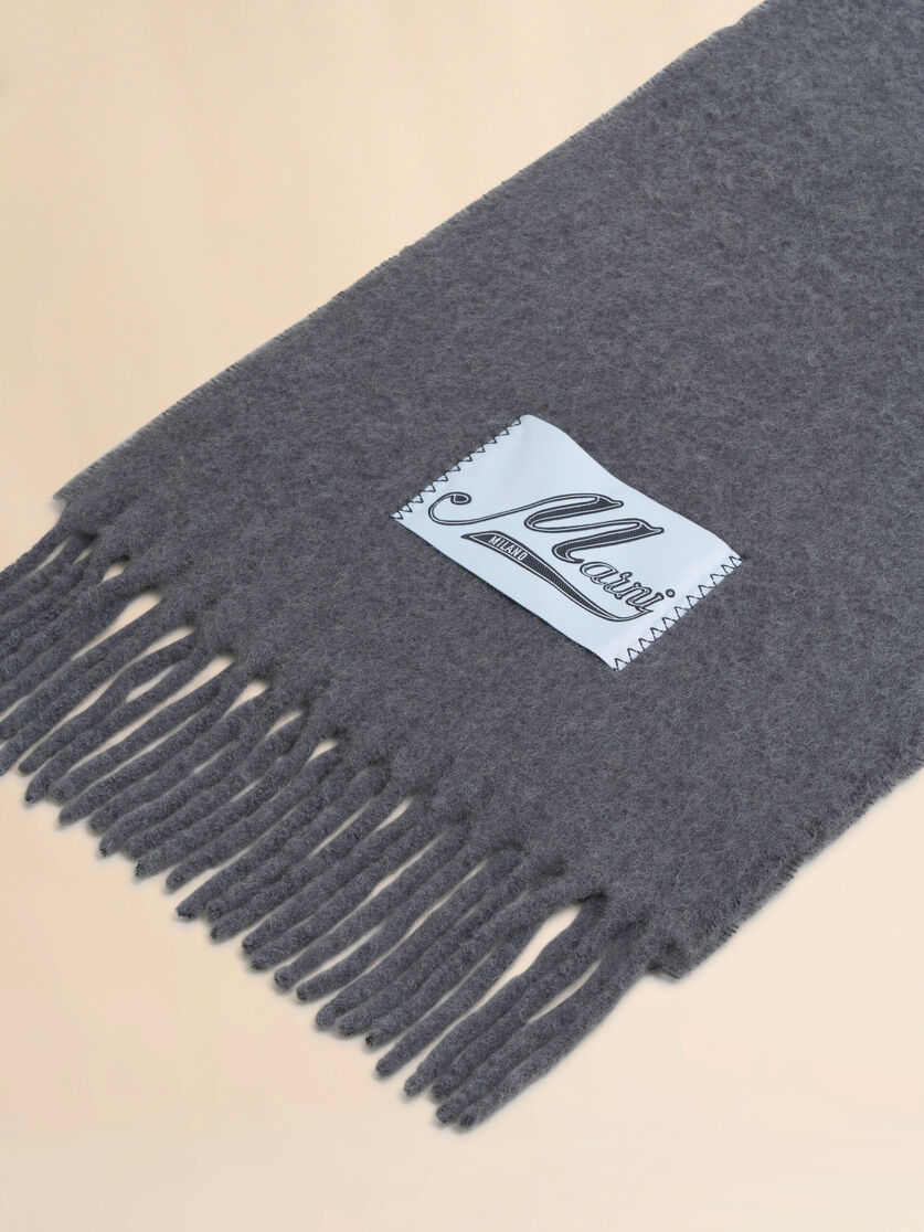 Grey alpaca scarf, Image 2