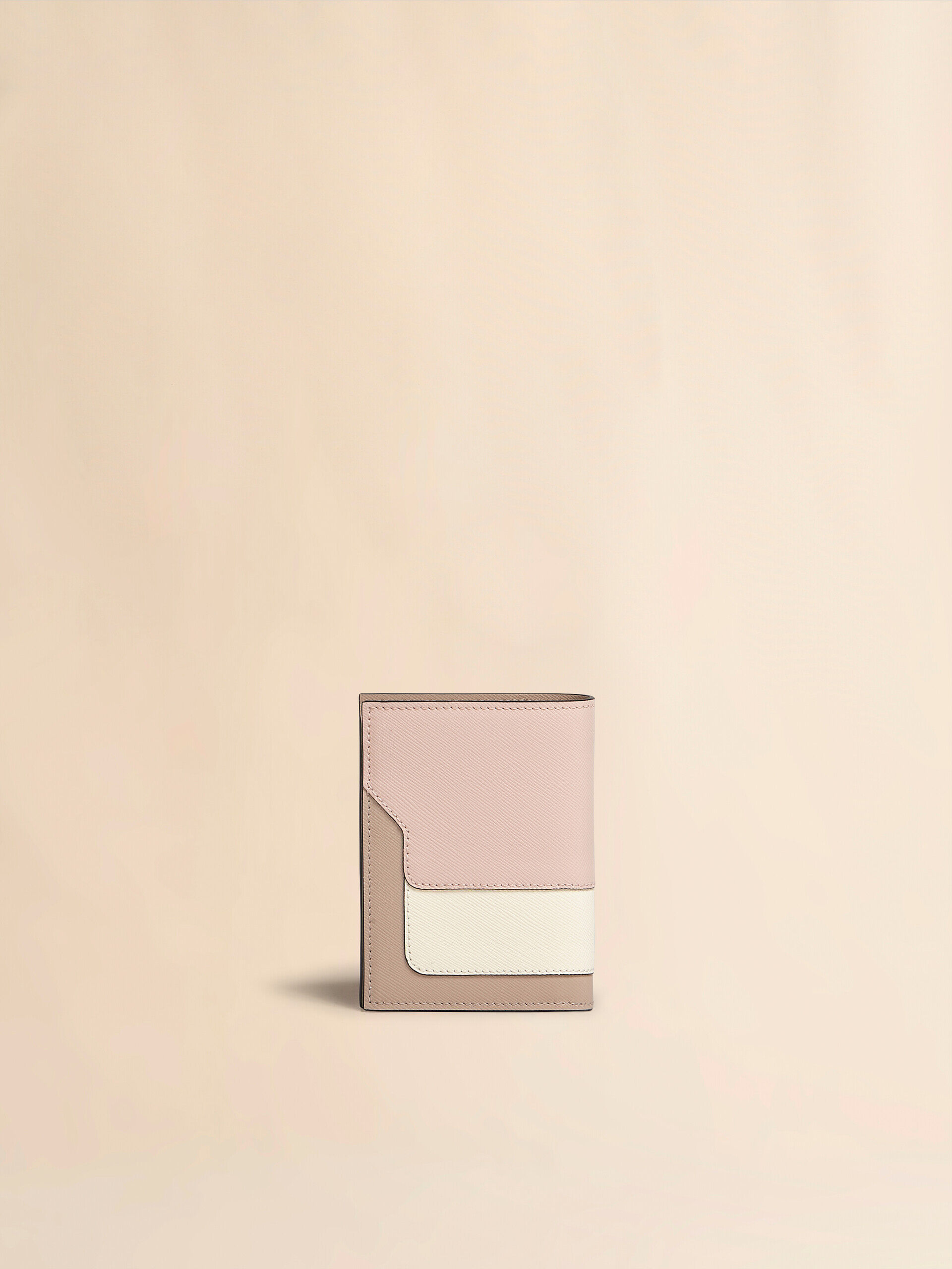 【MARNI】STRAP BIFOLD WALLET Grey leather bifold wallet with Marni Mending embroidery | Marni