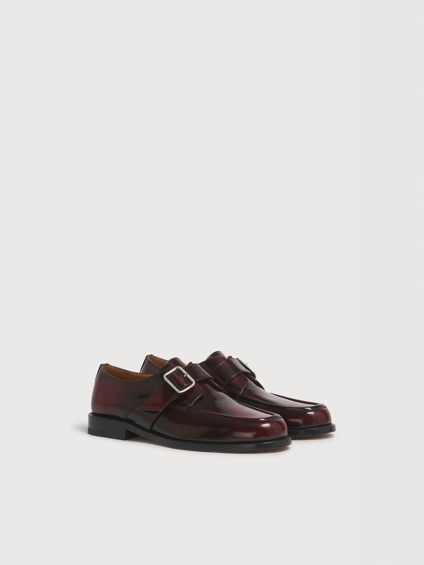 Mocassin en cuir bordeaux d&eacute;grad&eacute; avec boucle, Image 2