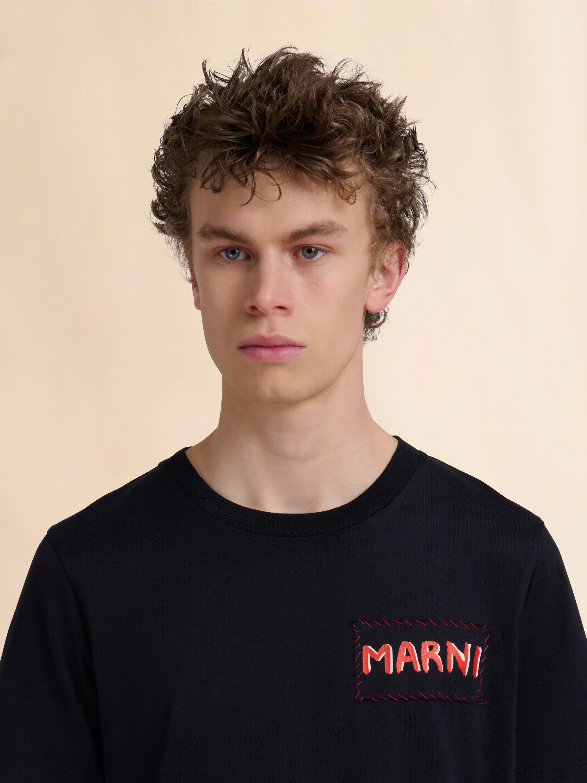 ブラック コットン製クルーネックTシャツ マルニラベル付き | Marni