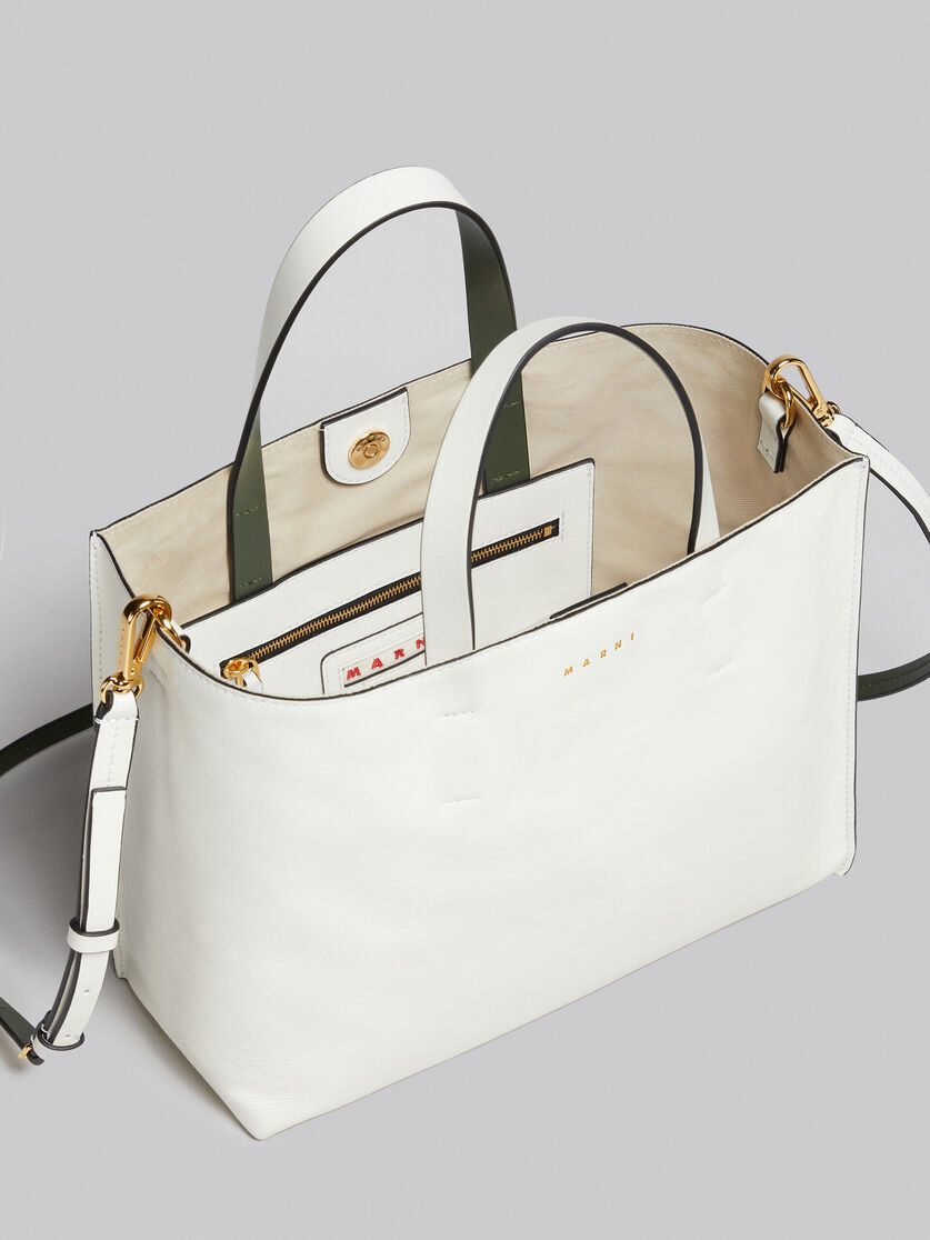 Museo Soft Small Bag in white and green leather, Image 4