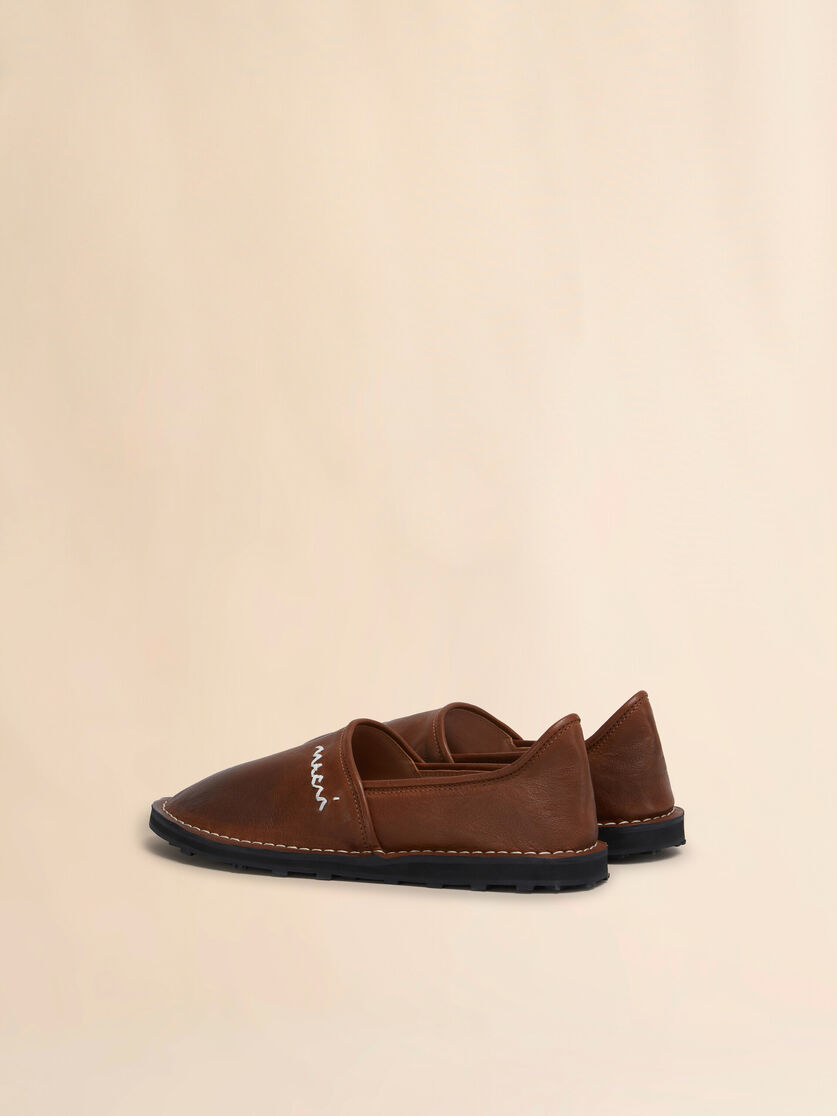Mocasín slip-on de piel azul con bordado Marni Symbol - Zapatos con cordones - Image 3