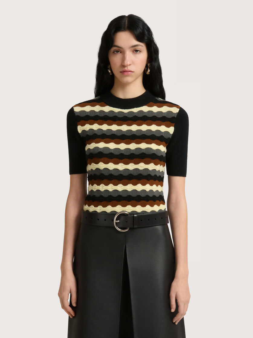 Black wool jumper with 3D wave, Image 2