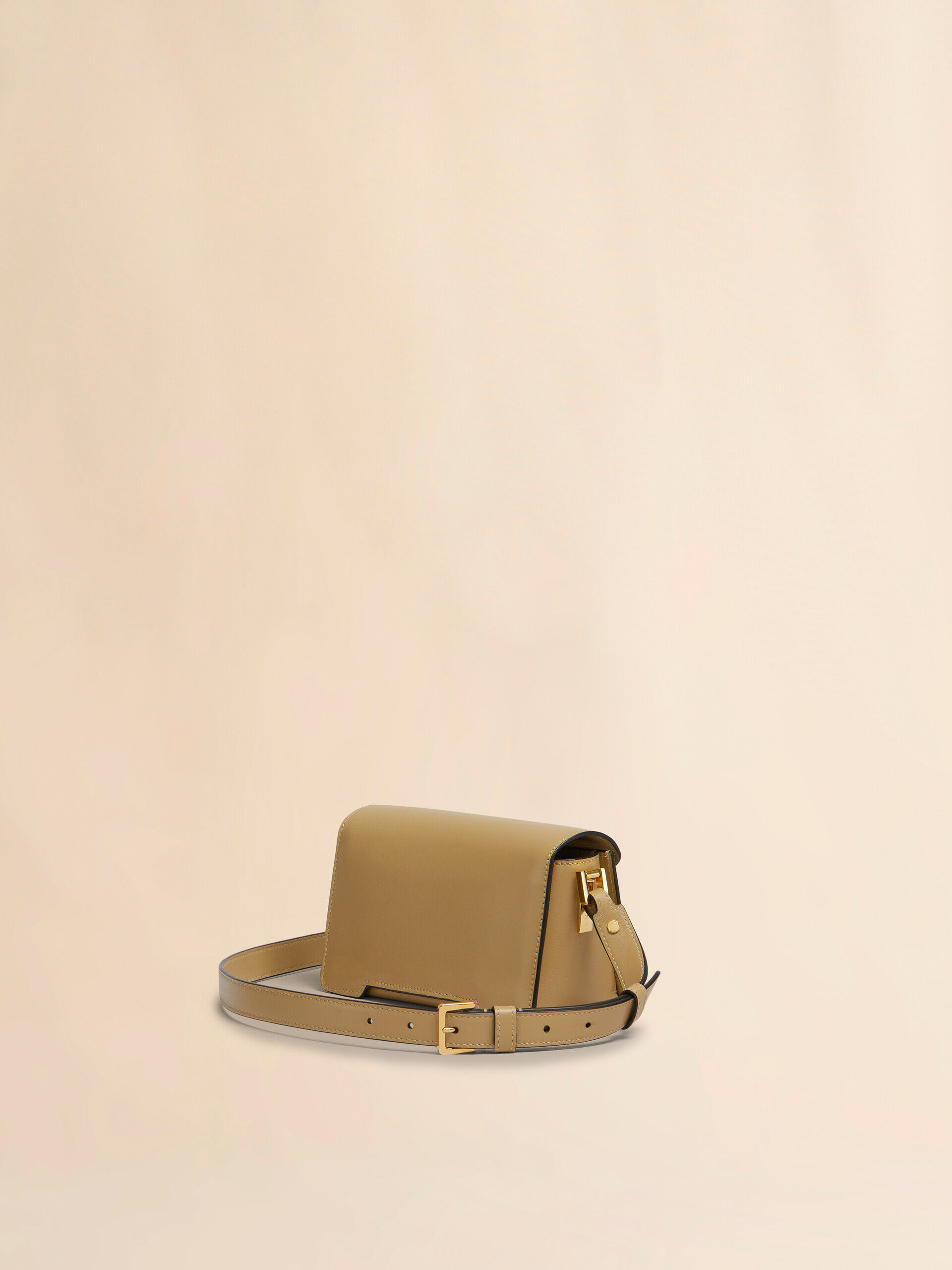 ★MARNI★ Medium Saffiano Trunk Shoulder Bag Beige SBMPN09NO Cream leather Trunkaroo medium shoulder bag | Marni