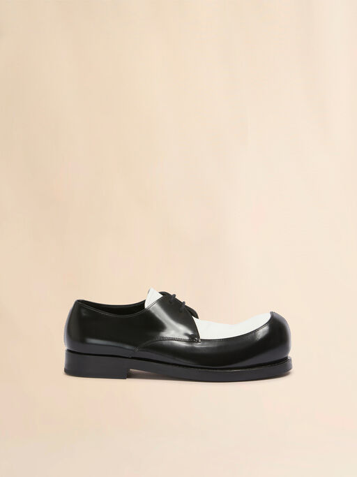 Derby-Schuhe New Wave aus schwarzem und weißem Leder - Schnürschuhe