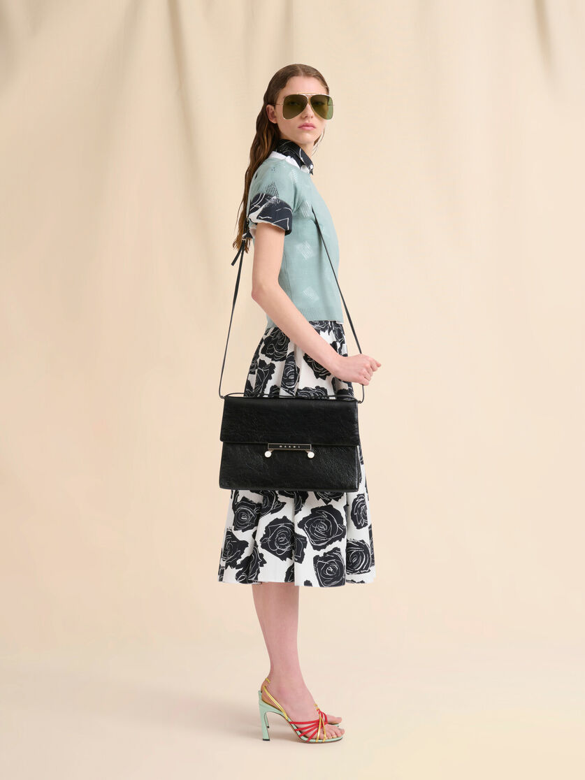 Black craquelé patent leather medium Envelope bag - Shoulder Bags - Image 2