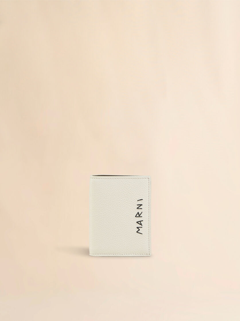 アイボリー レザー製二つ折りウォレット、マルニシンボル刺繍入り | Marni