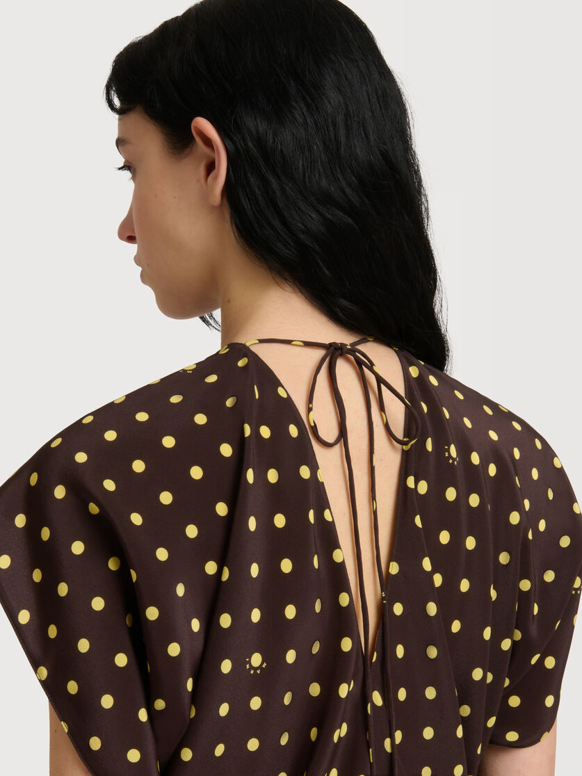 Brown cr&ecirc;pe de chine dress with Polka Rhythm print, Image 5