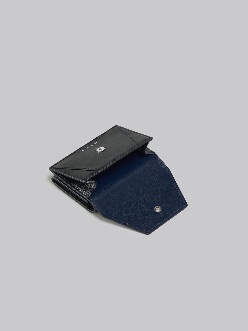 ネイビーブルーとブラック レザー製三つ折りウォレット - 財布 - Image 5