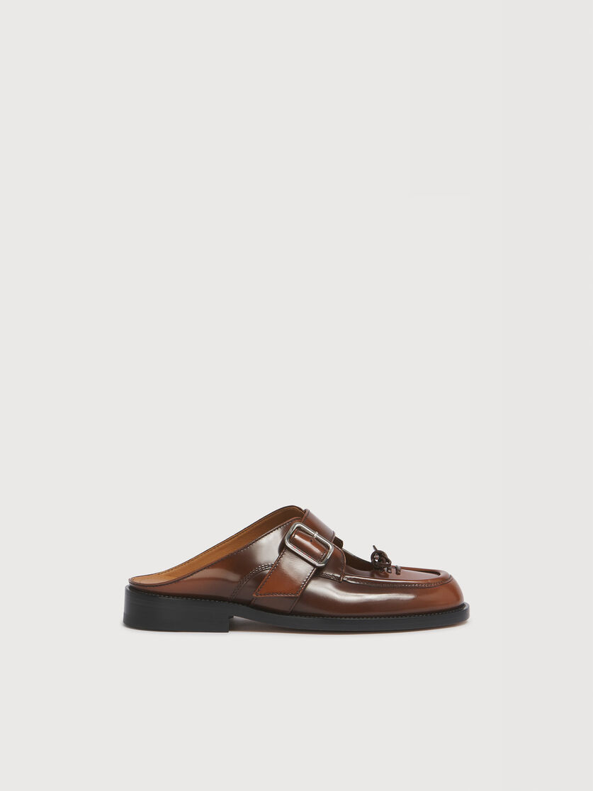 Brown leather buckle sabot, Image 1