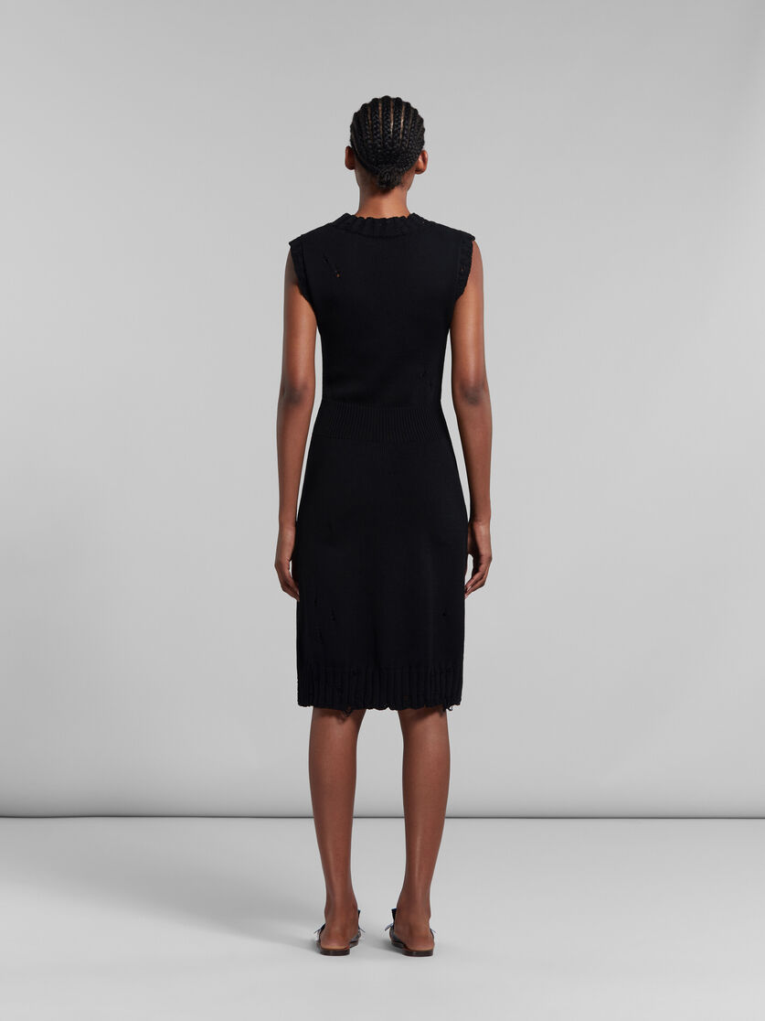 흐트러진 스타일의 블랙 코튼 니트 드레스 - 드레스 - Image 3