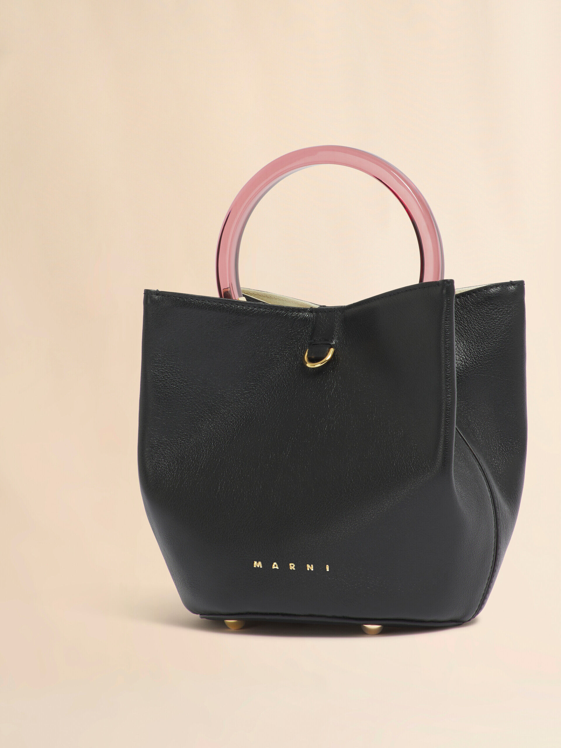 ブラック レザー製 Pannier バケットバッグ | Marni