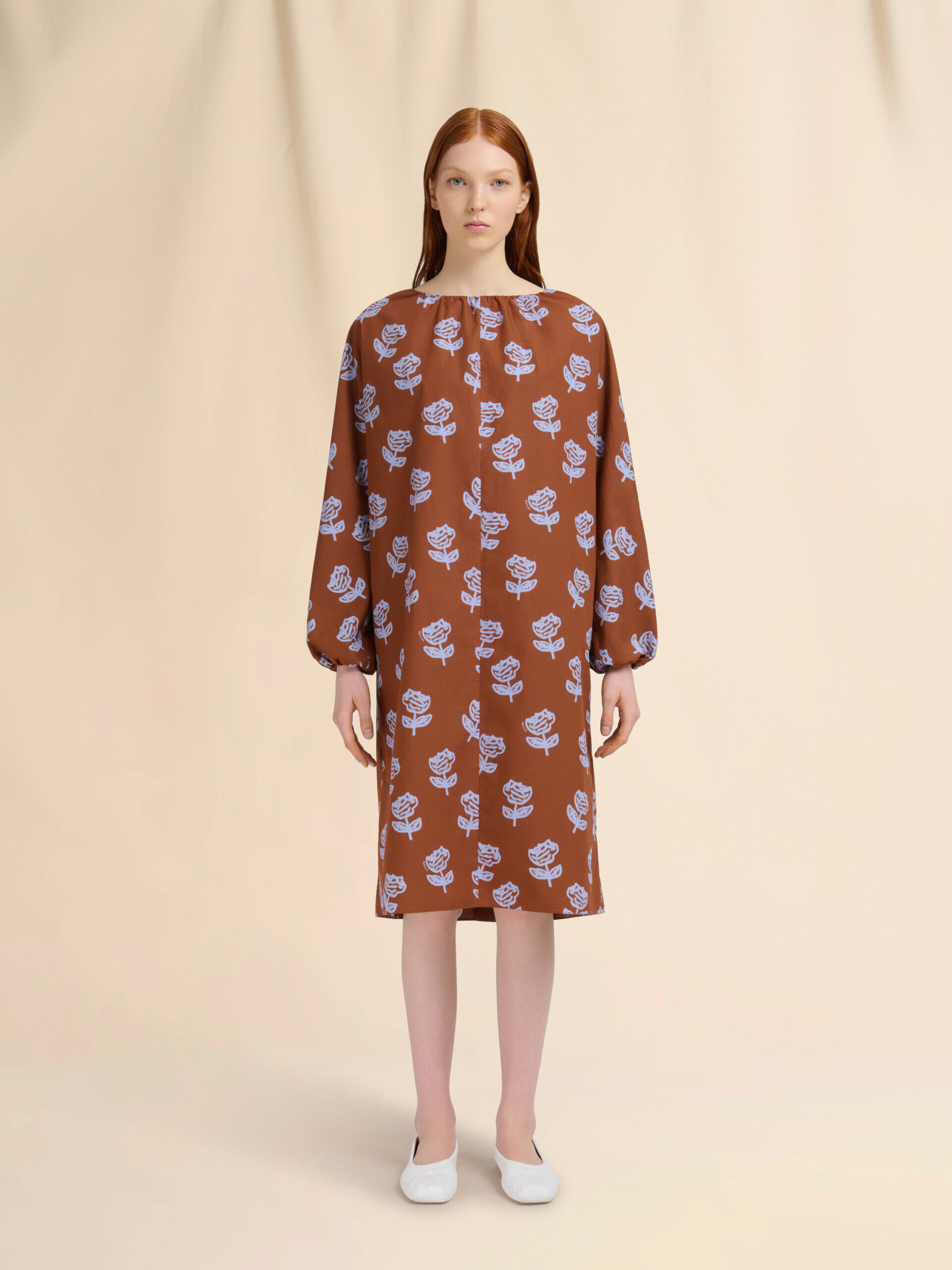 【Marni】 Printed silk midi dress（送料込み） Marni floral-print Midi Dress | Black | FARFETCH