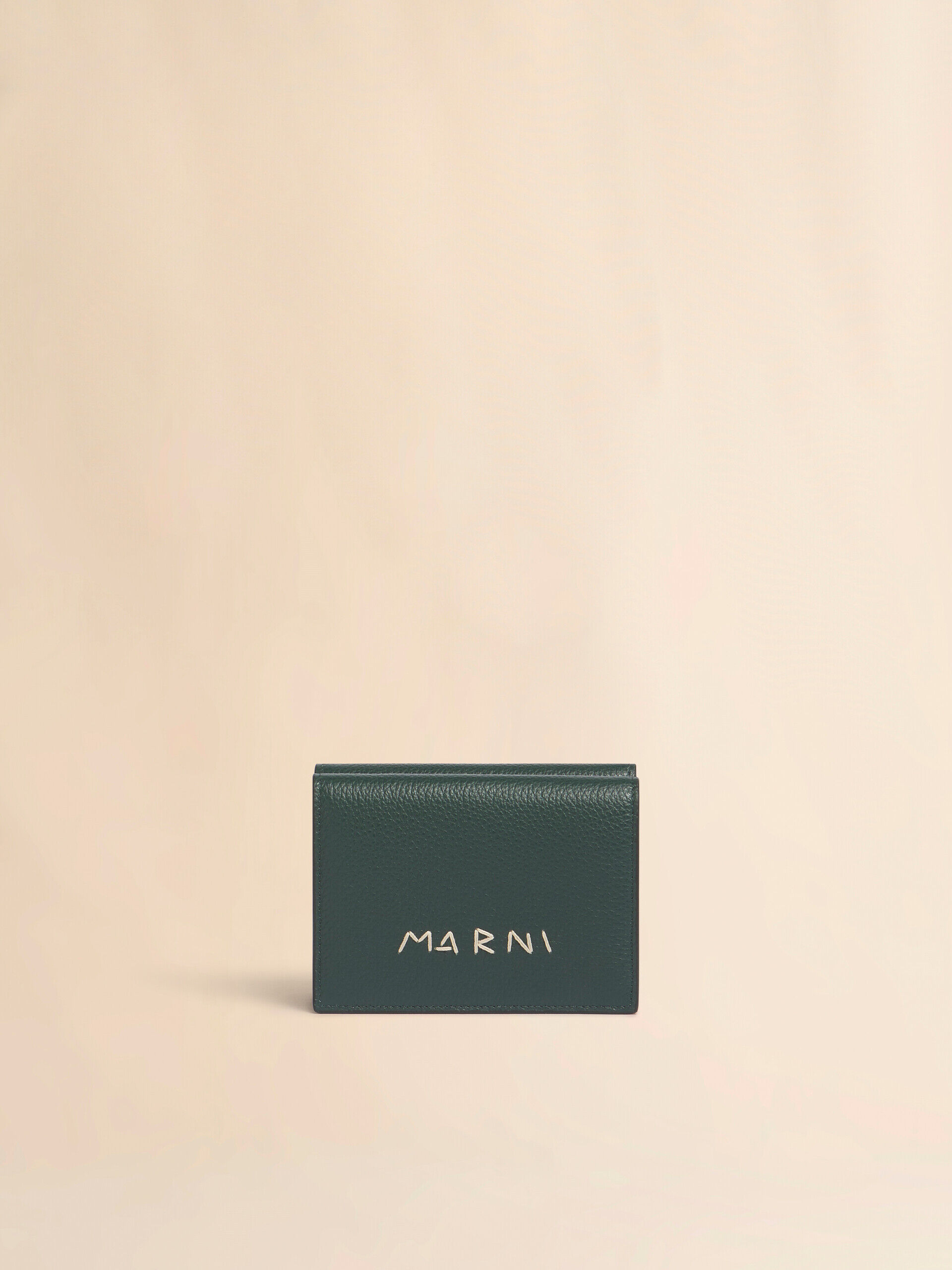 MARNI(マルニ) 財布美品  ロゴ レザー MARNI マルニ 財布 ブラック 黒 | レザー ロゴ刺繍 ジップ アラウンド