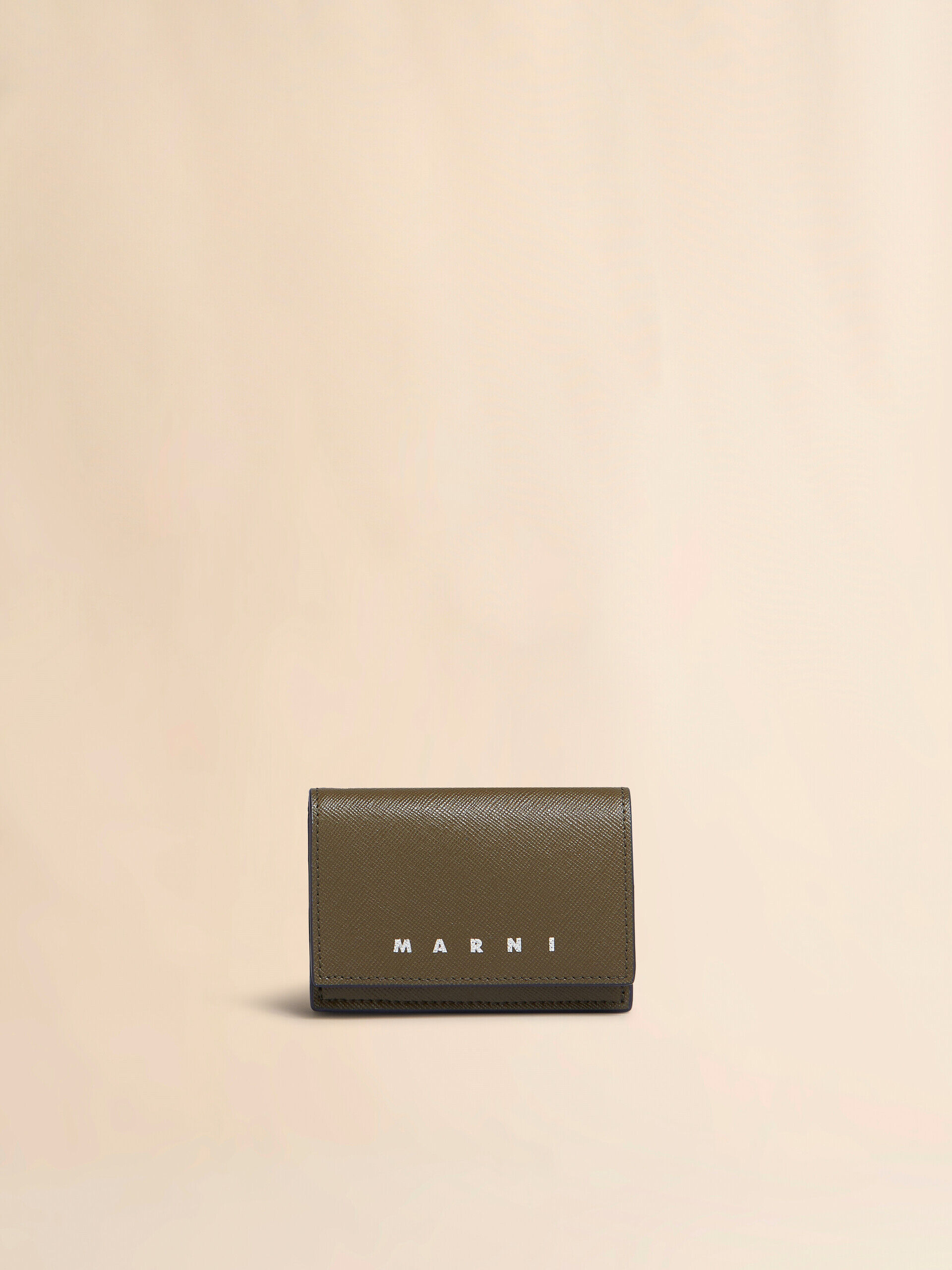 MARNI◆マルニ サフィアーノレザー 三つ折ウォレット 国内即発 ディープブルー グリーン サフィアーノレザー製 二つ折り