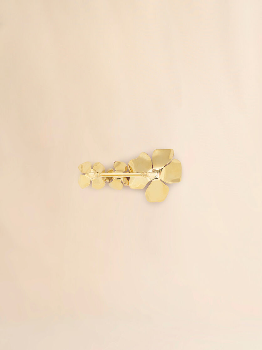 Triple enamel flower brooch, Image 2