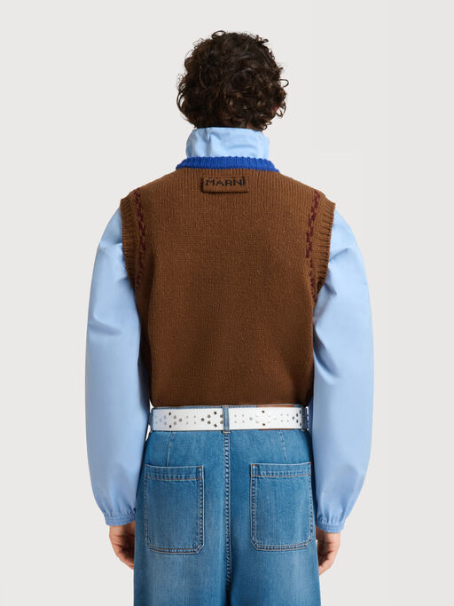 Braune Wollweste mit M-Intarsie - Pullover