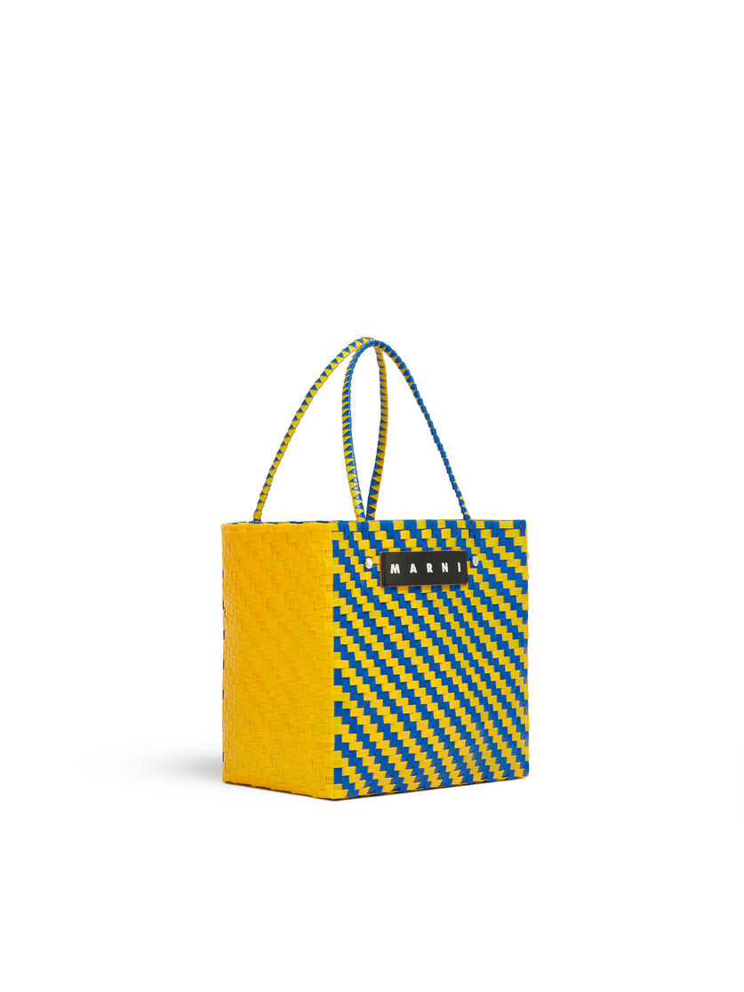 Sac Marni Market Mini Basket bleu et jaune avec motif en zigzag - Sacs cabas - Image 2