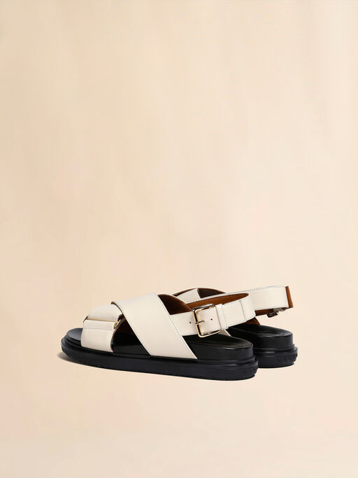 Weiße Fußbett-Sandalen aus Leder - Sandalen