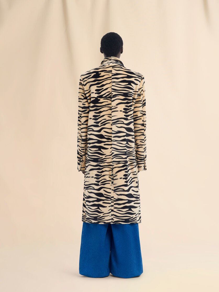 Double breasted tiger print shearling coat - Coats - Image 3