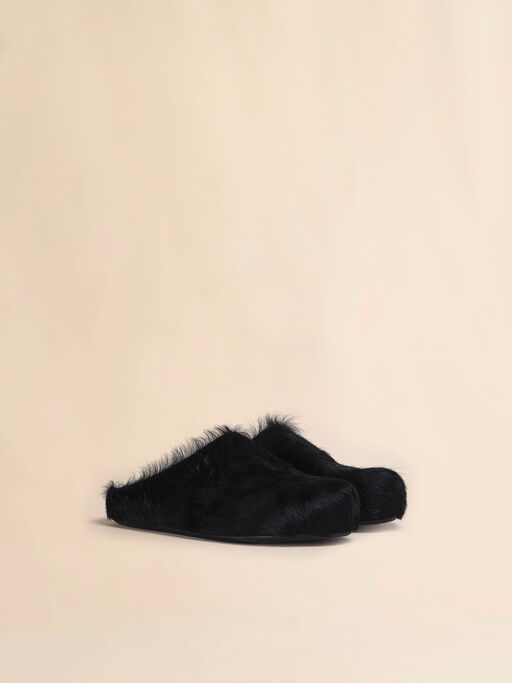 Black long hair calfskin Fussbett sabot - Clogs