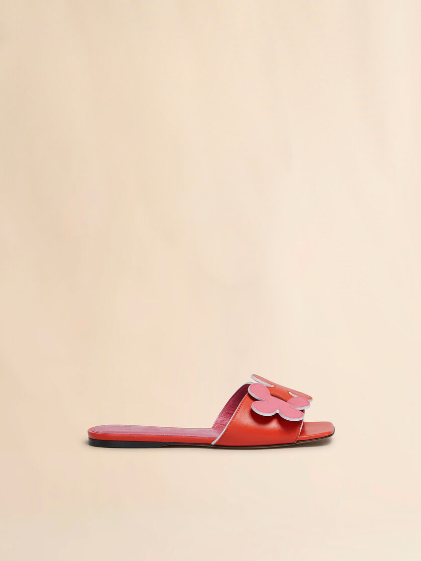 Black leather daisy sandal - Sandals - Image 1