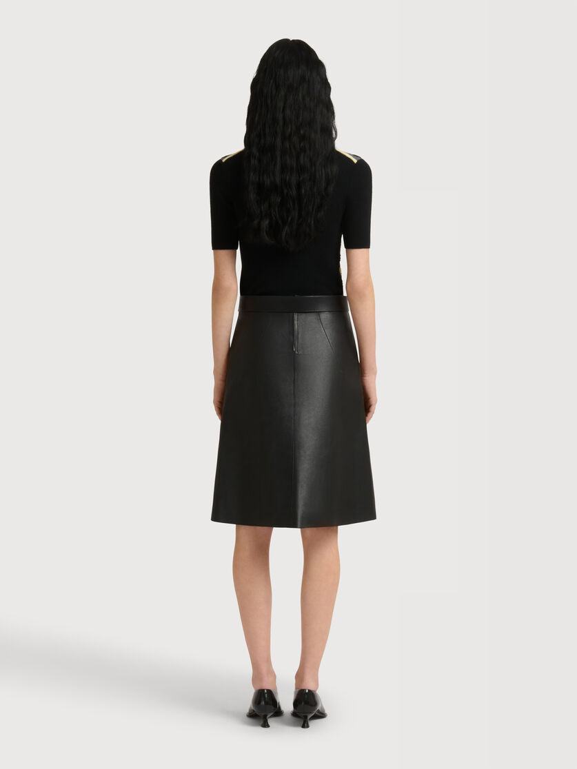 Black nappa leather skirt with pleat, Image 4