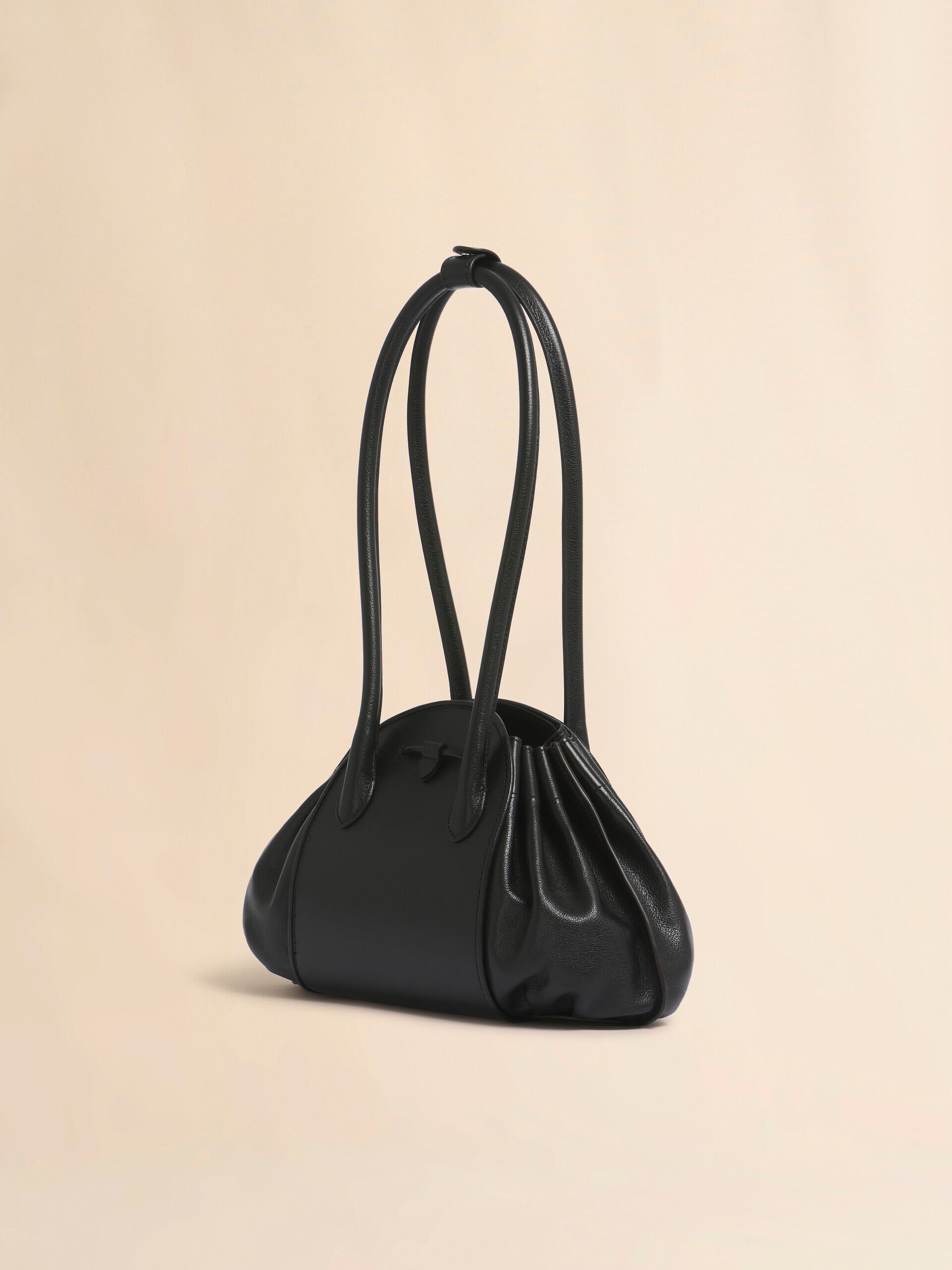 ブラック Tulipea レザー製ショルダーショルダーバッグ | Marni