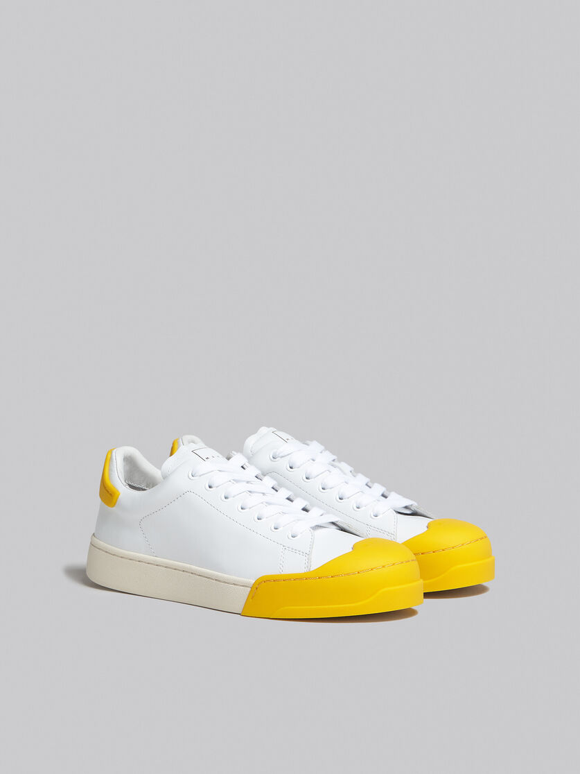 Zapatilla Dada Bumper de piel blanca y amarilla - Sneakers - Image 2
