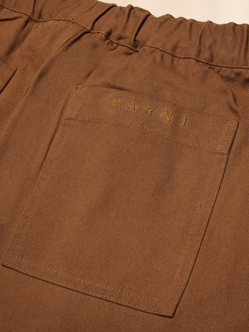 Brown pleated pants with embroidered Marni logo - Pants - Image 4