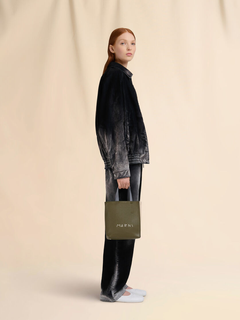 Museo Soft bag Mini in pelle bianca e marrone con ricamo Marni Mending - Borse shopping - Image 2