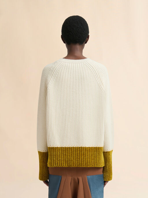 Cremefarbener Wollpullover mit Farbblockmuster - Pullover