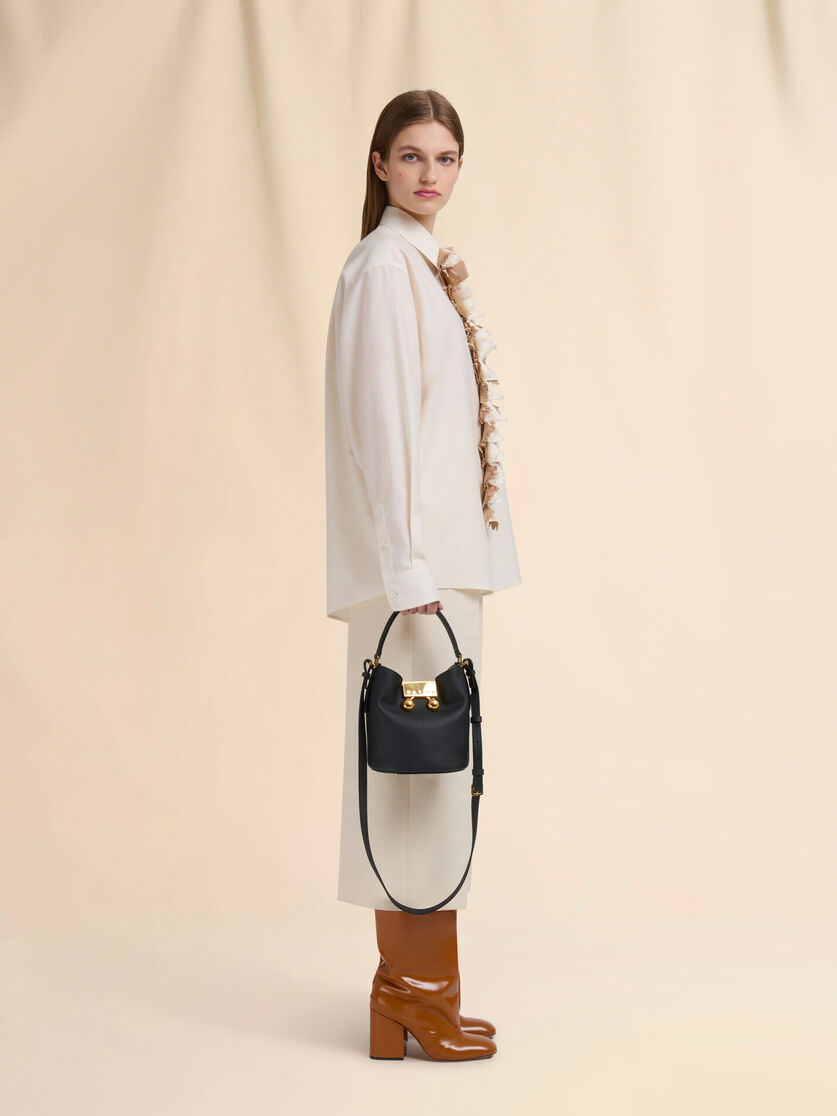 Brown leather Trunkaroo bucket bag - Shoulder Bag - Image 2
