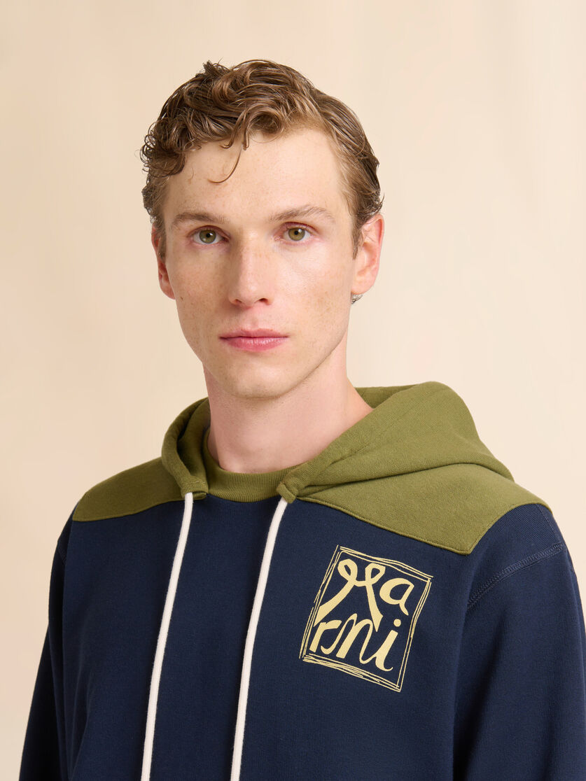 Deep blue cotton sweatshirt with contrast accents, Image 4