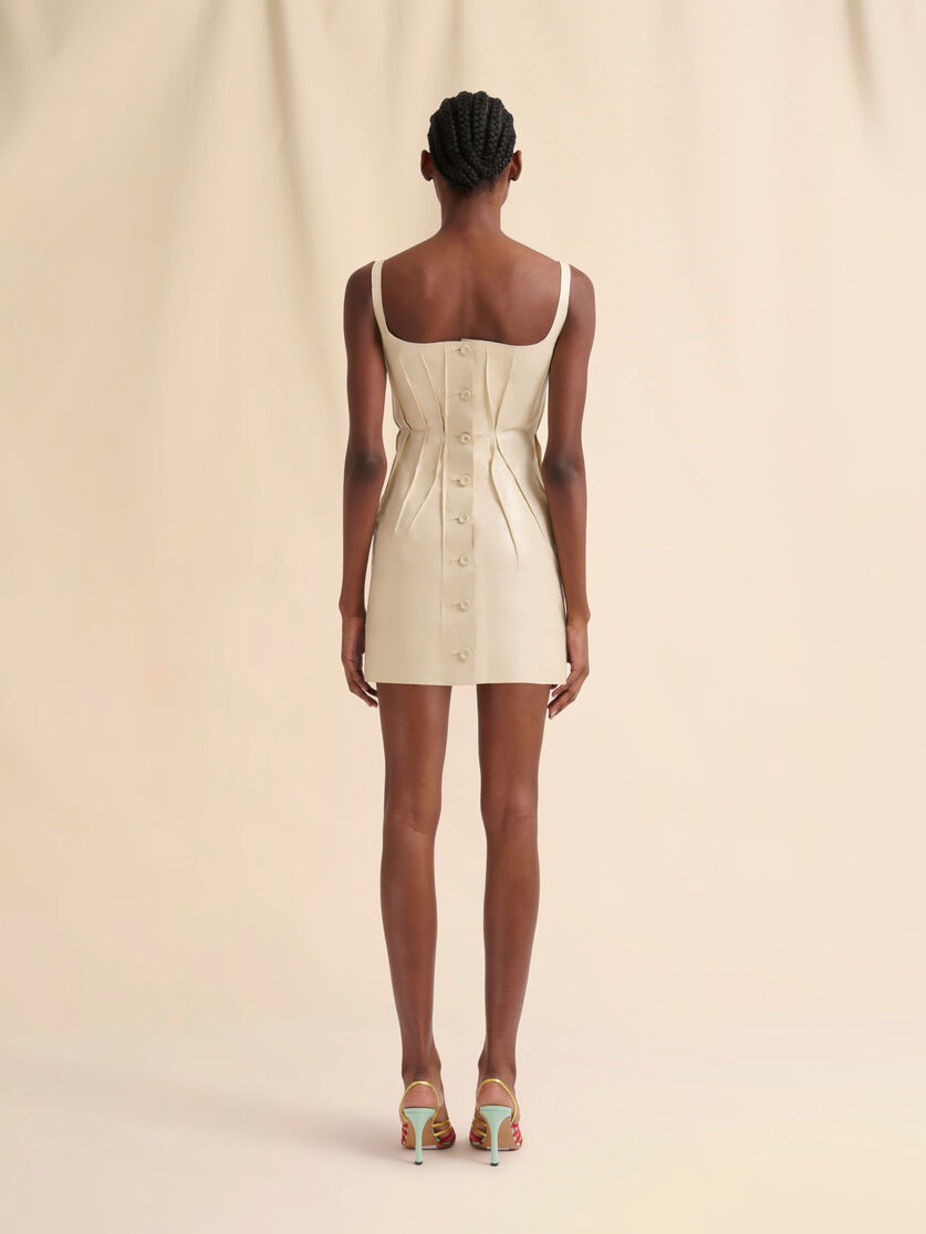 Cremefarbenes Minikleid aus Nappa mit Abnähern - Kleider - Image 3