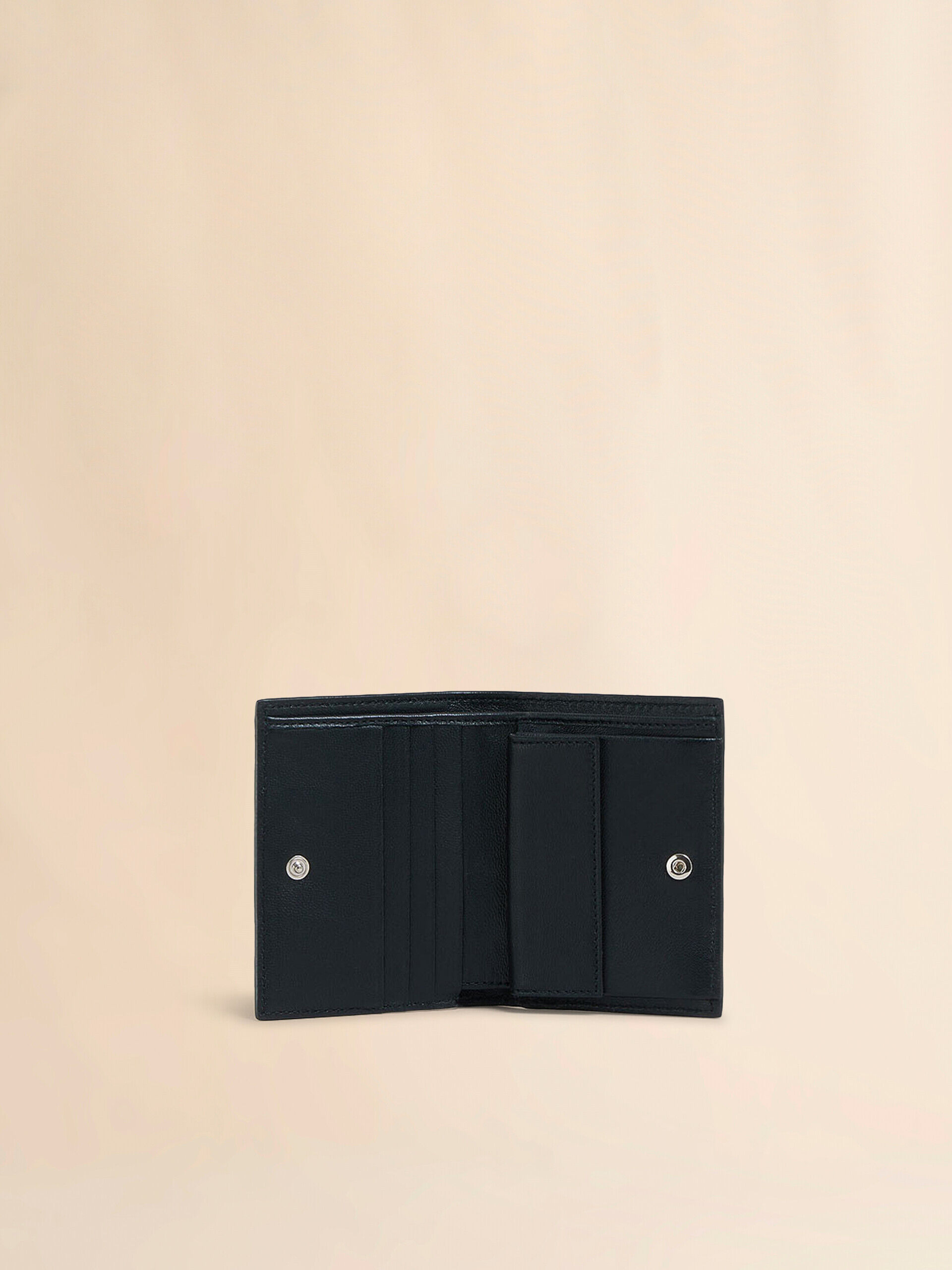 [Marni] Bead Tripold Wallet - Black / ☆送料込☆ Black leather bifold wallet with Marni Mending embroidery