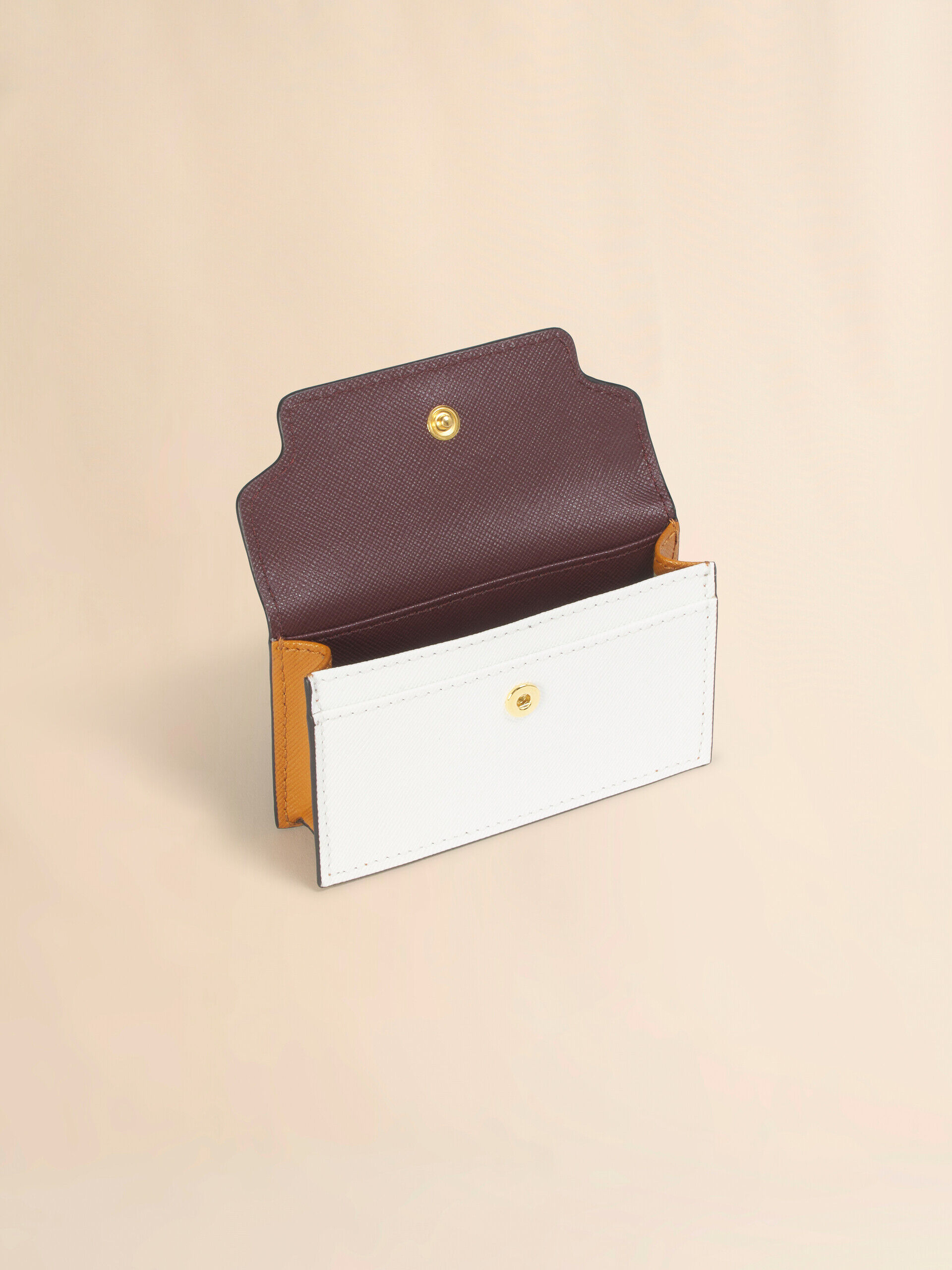 マルニ MARNI 財布 レディース カードケース/ケース　ブラウン　新品 ブラウン レザーカードケース、マルニメンディング刺繍入り | Marni