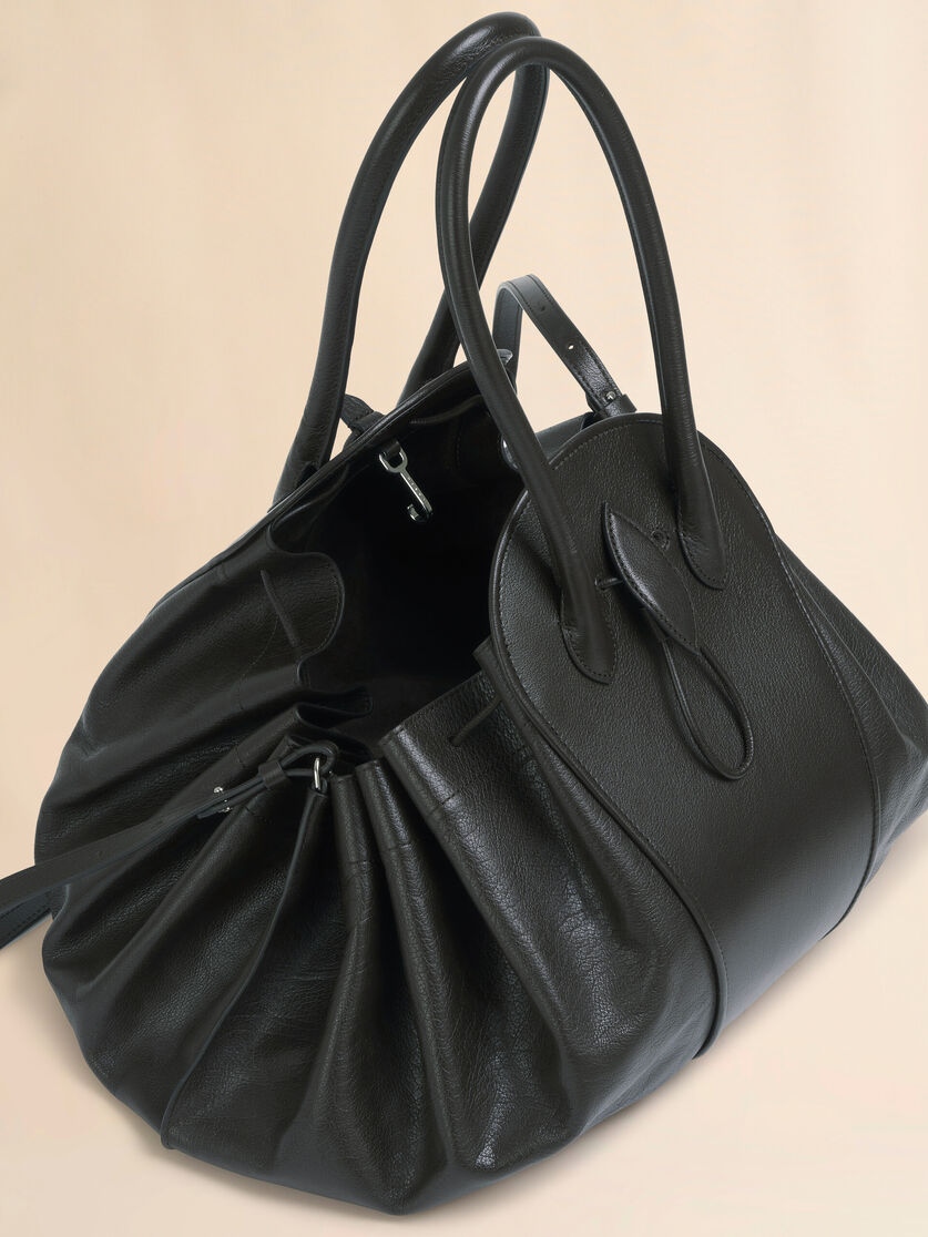 Grand sac Tulipea en cuir marron - Sacs portés épaule - Image 4