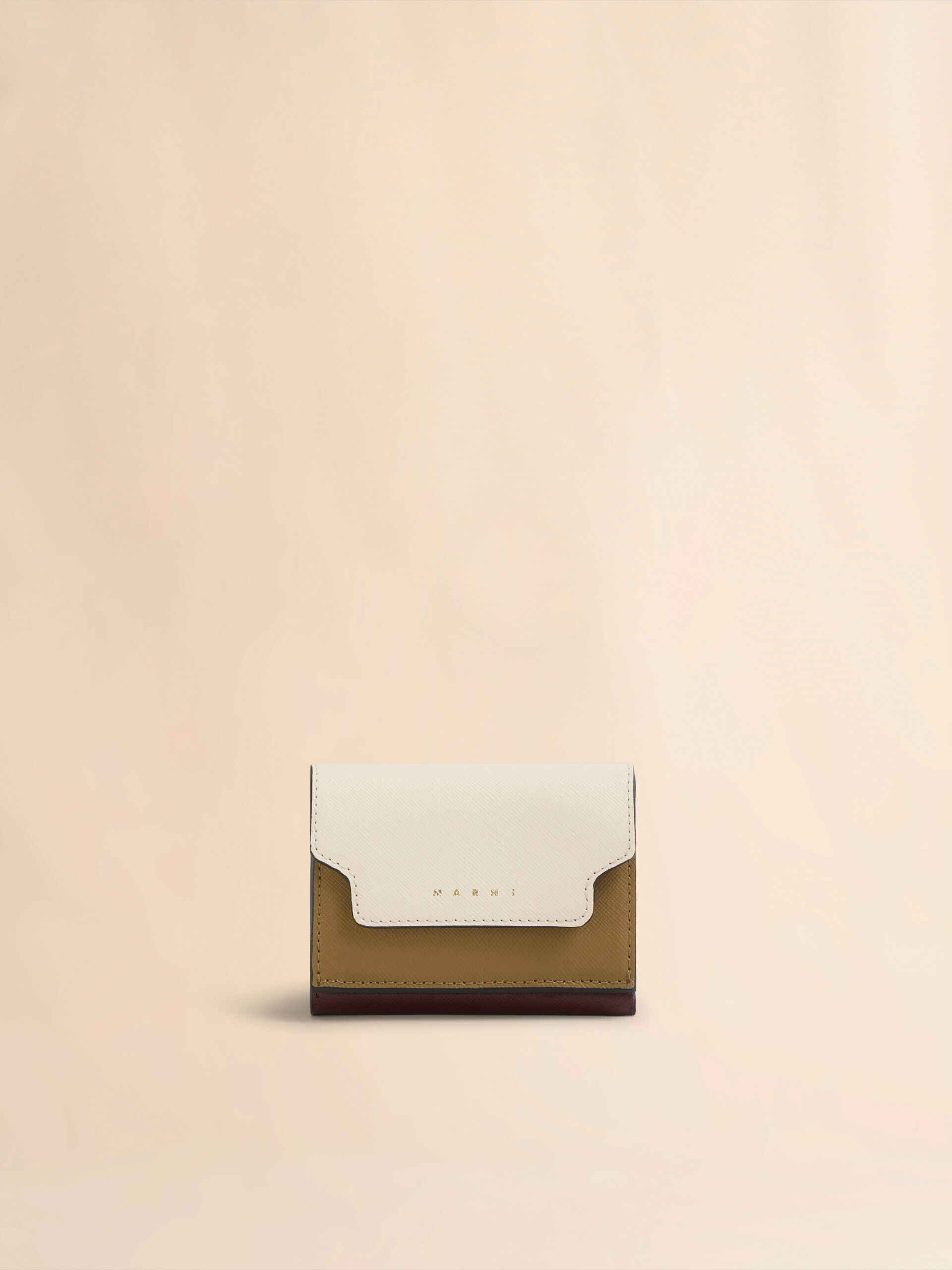 【MARNI】サフィアーノ レザー製 三つ折り ウォレット ライトブルー サフィアーノレザー製三つ折りウォレット | Marni