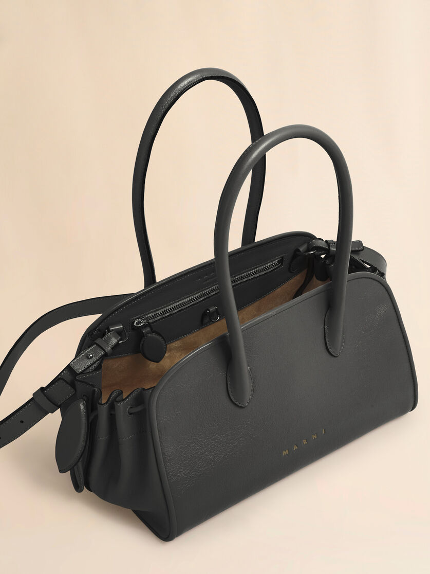 Black leather Tulipea E/W tote bag, Image 3